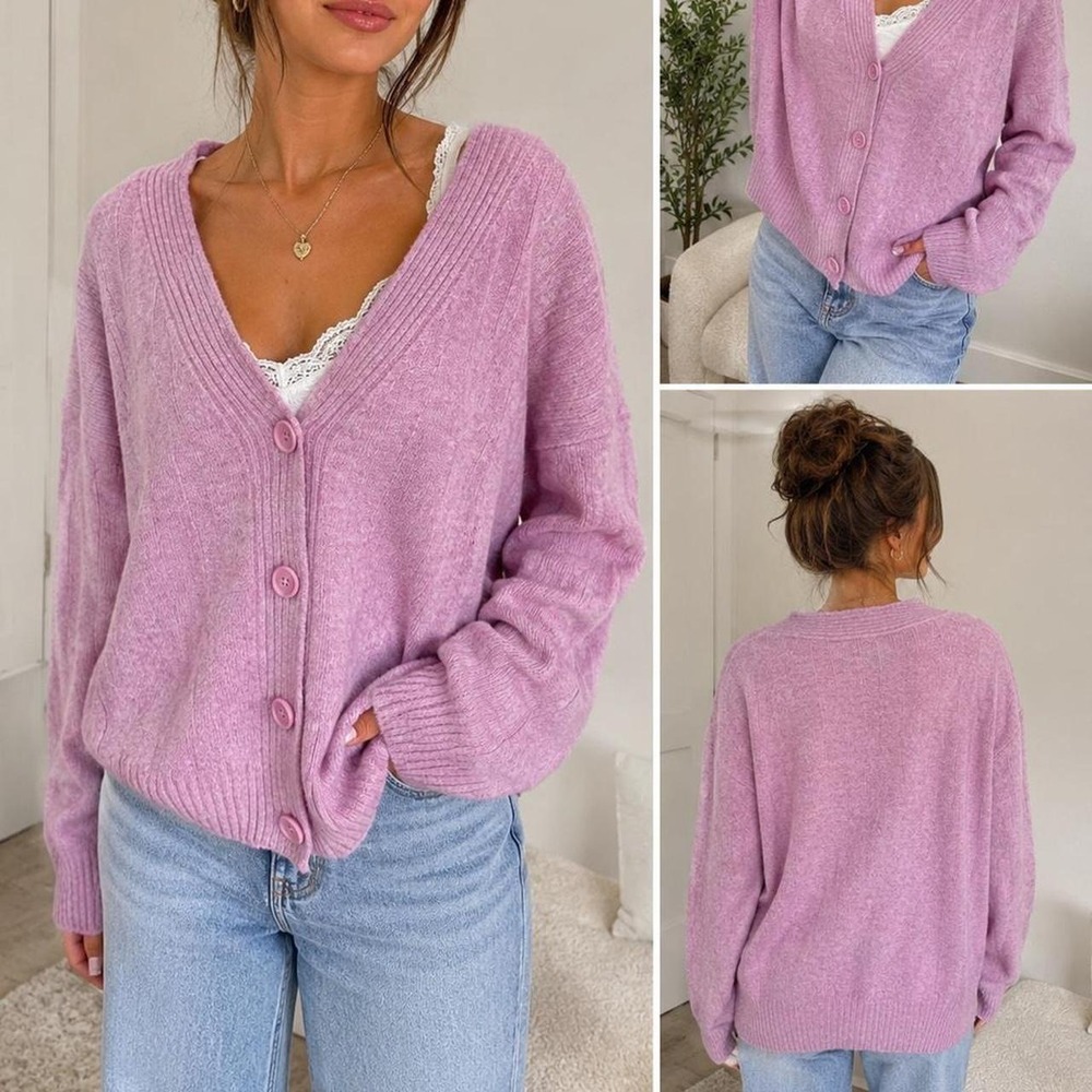 💗 Cozy Pink Button-Up Cardigan Sweater 💗